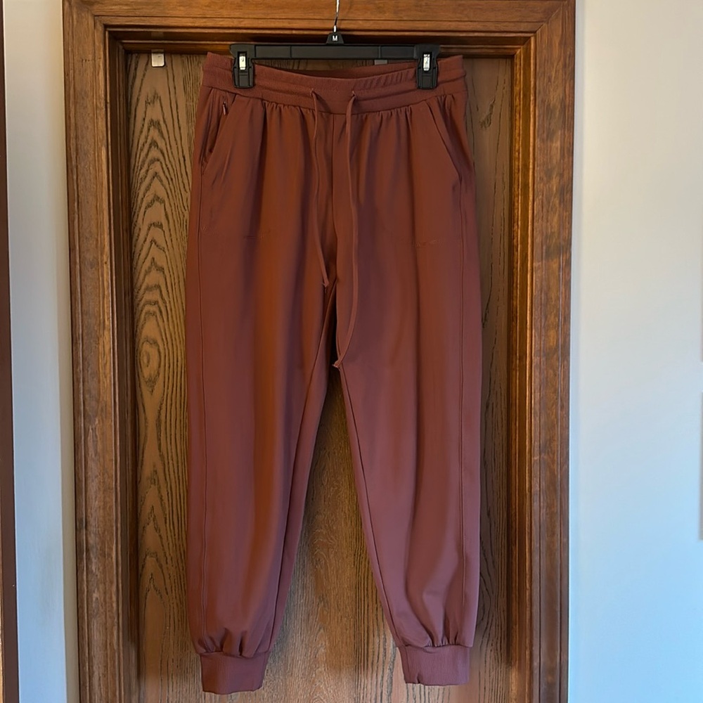 Mauve joggers